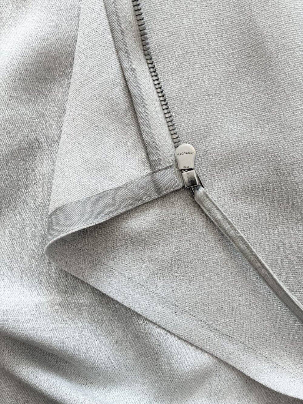 Rick Owens "Walrus" Sleeveless Zip-Front Pearl Grey Top - Picture 10 of 12